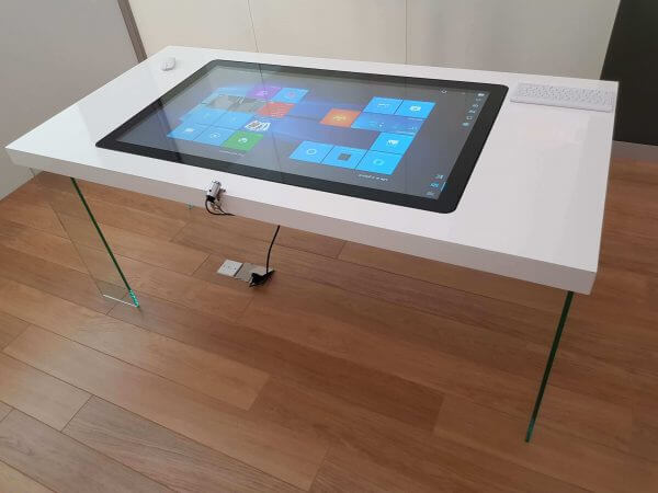 Interactive-Touch-Table-600x450-1.jpg